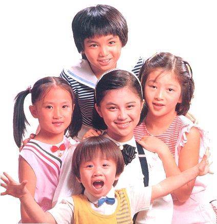 無修圖年代！天心曬「28年前泳裝照」驚見賈靜雯 5美女「全是知名女星」網狂問：中間認不出