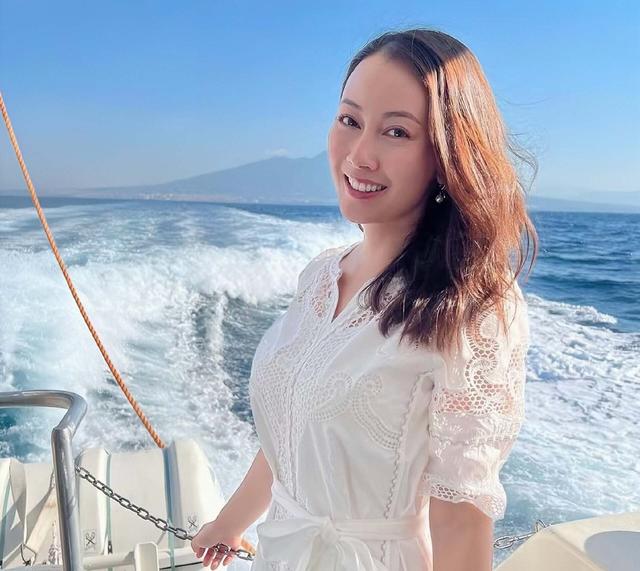 TVB前知名女星移居英國失敗,迴流香港生活,身材豐滿渴望結婚