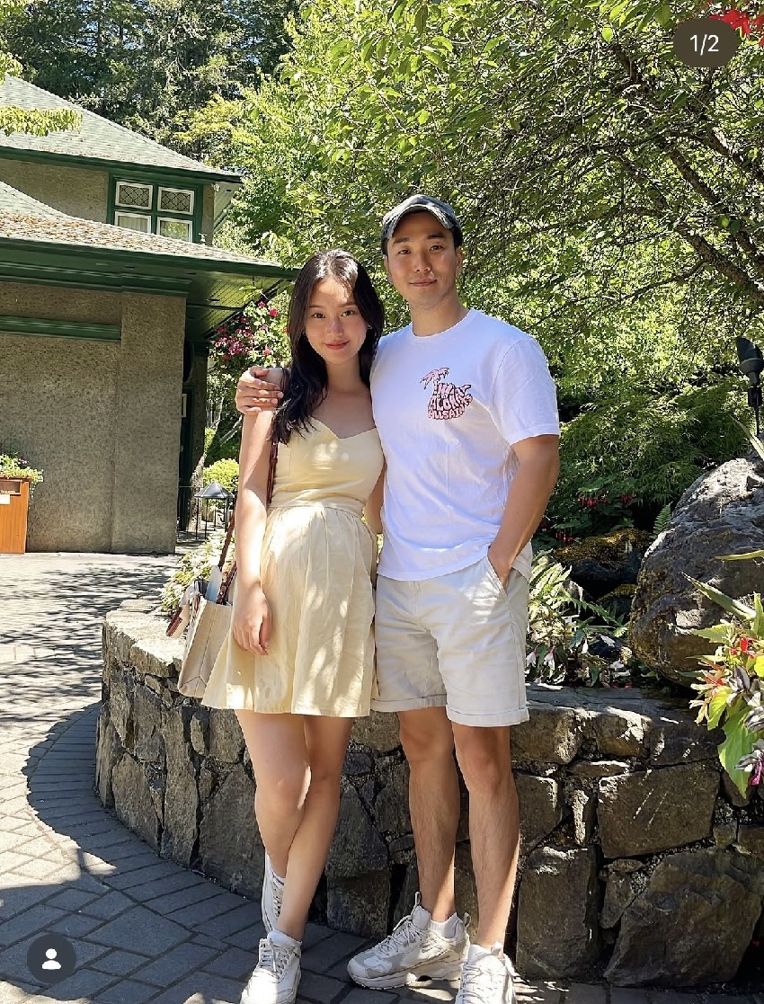 謝瑞麟孫女自曝19歲懷孕，大學畢業抱倆娃參加，25歲仨娃嫁韓國人