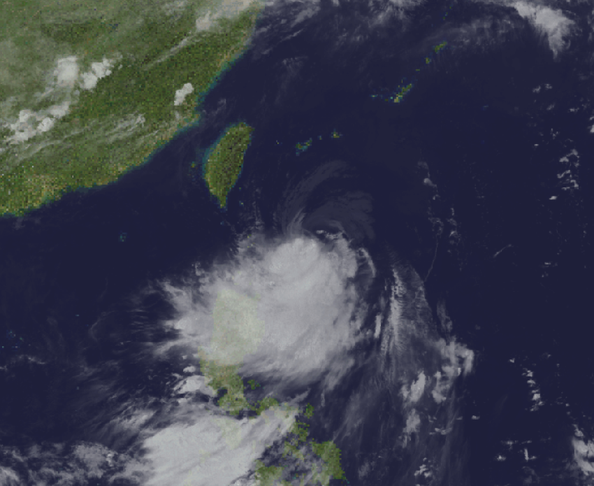 米克拉颱風遺毒！全台多雨轟炸「預報一片橘紅」　雨最大時間曝光