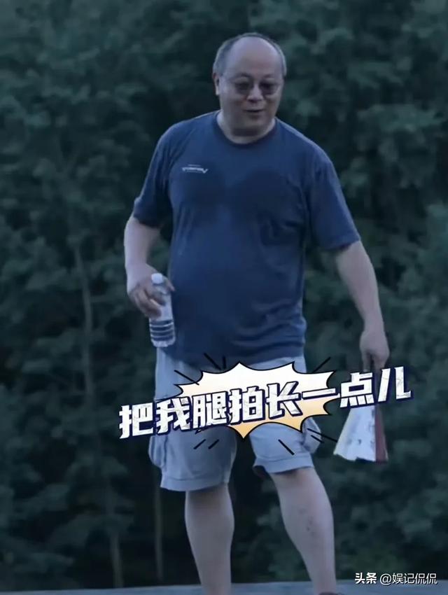 太膩歪！謝霆鋒帶55歲王菲外出聚餐，相處細節曝光，比小年輕還甜