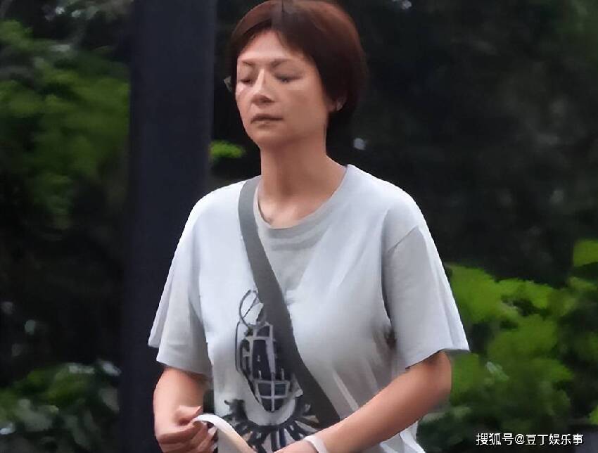 風月片女王葉子楣，至今堅持不婚不育，年近60歲的她過得咋樣？