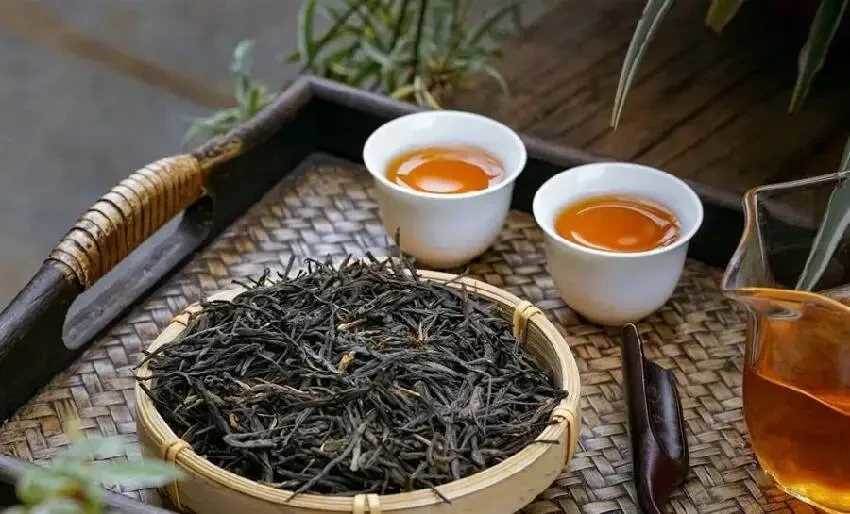 茶是老年癡呆的「催化劑」，醫生再三強調：上了年紀，3種茶少喝