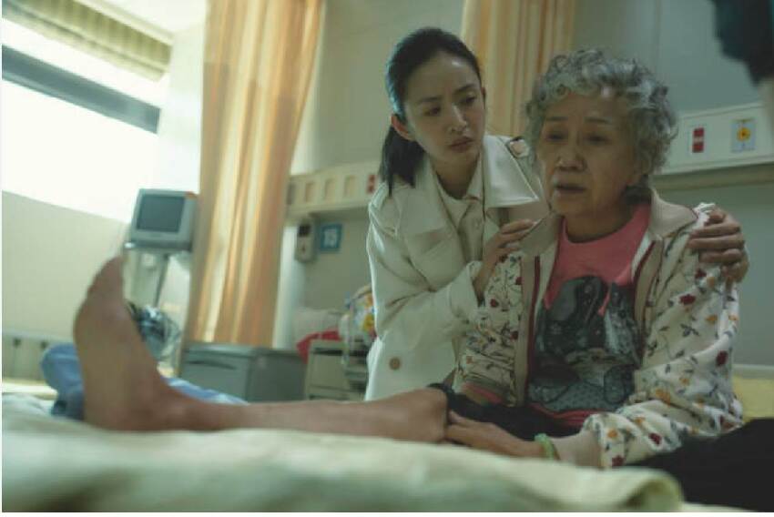 79歲婦人大腸癌末！化療太辛苦「放棄不治了」　日常改吃一物「3個月腫瘤全縮小」醫生也看傻