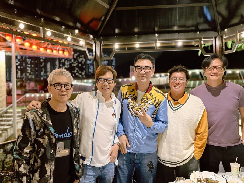 香港男星和妻子結婚超過50年,但沒有生育子女,晚年入住養老院
