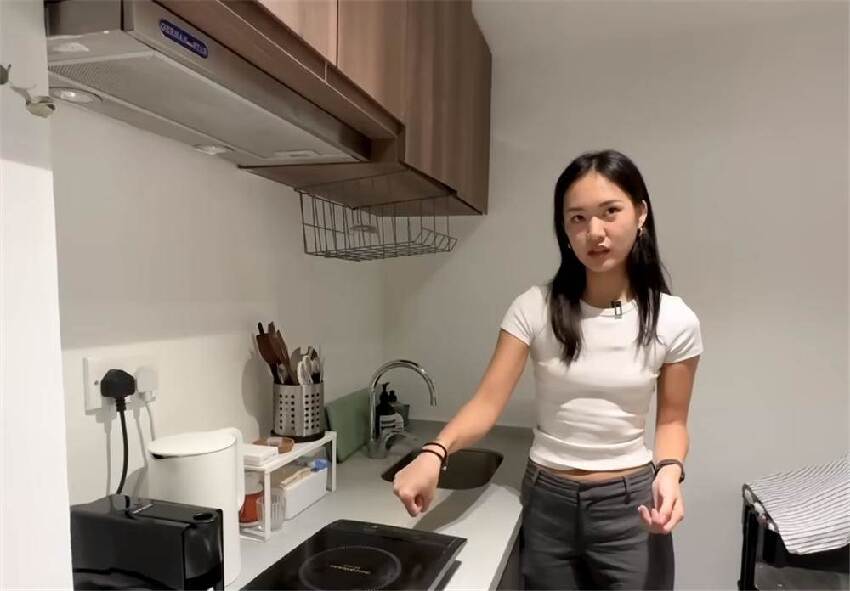 香港27歲女生曬19㎡「納米樓」,入住三年每天收拾,網友:太自律