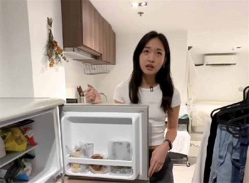 香港27歲女生曬19㎡「納米樓」,入住三年每天收拾,網友:太自律