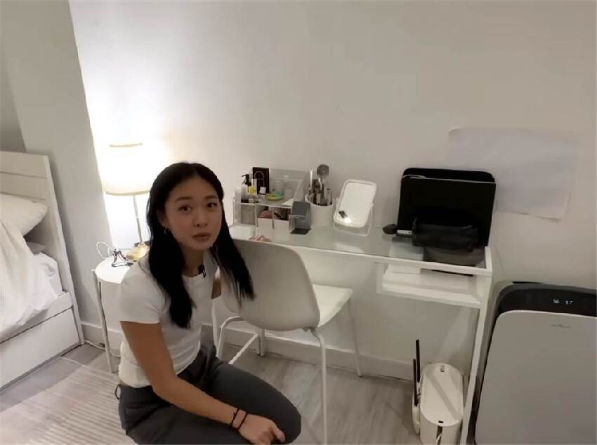 香港27歲女生曬19㎡「納米樓」,入住三年每天收拾,網友:太自律