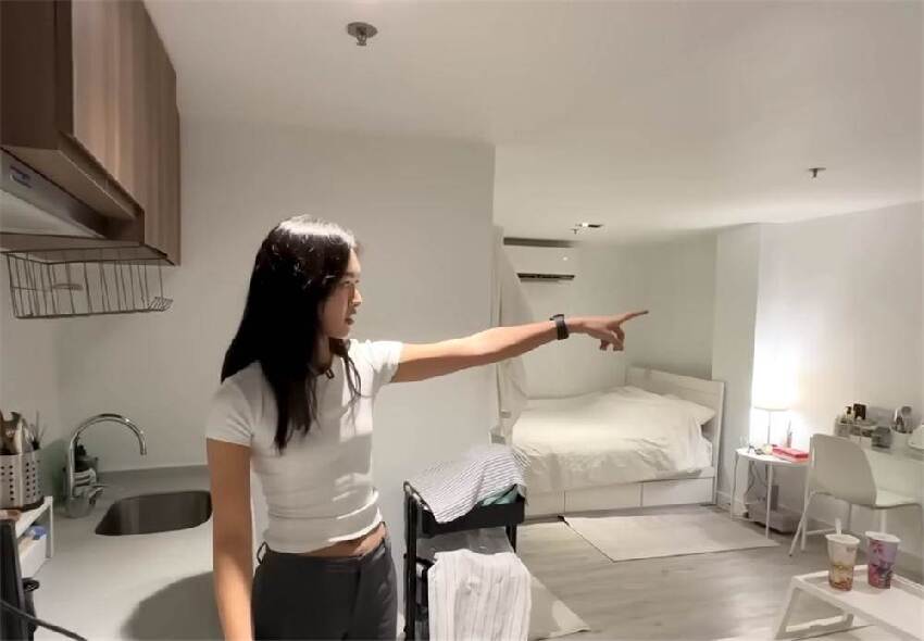 香港27歲女生曬19㎡「納米樓」,入住三年每天收拾,網友:太自律
