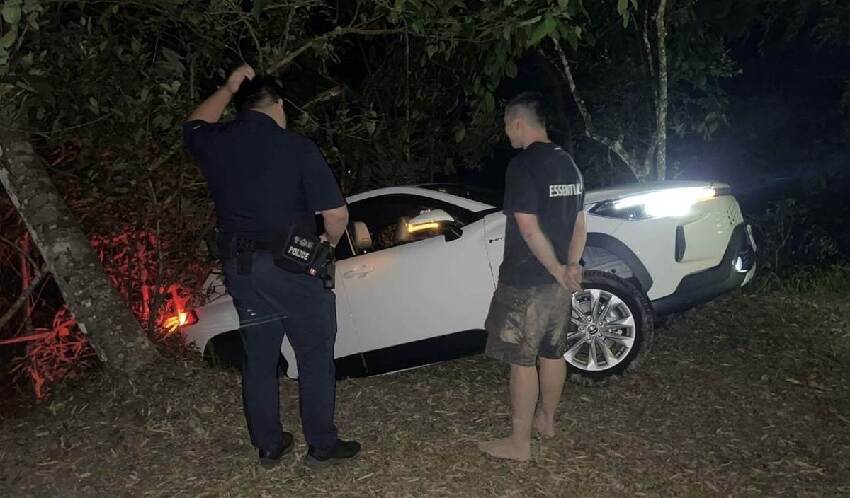 快訊/新竹山區休旅車滑落邊坡2人墜谷！救援現場曝