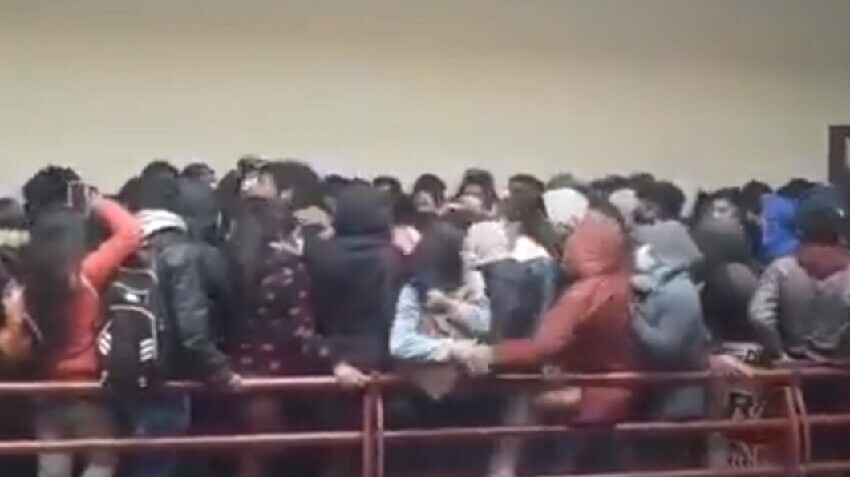 大學生擠垮4樓欄桿！多人摔落至地面「死傷人數曝光」 最小才20歲