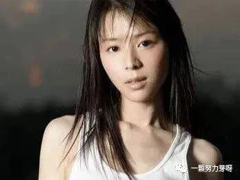 她睡遍導演圈，被太太們封殺12年，如今43歲卻殺瘋了！