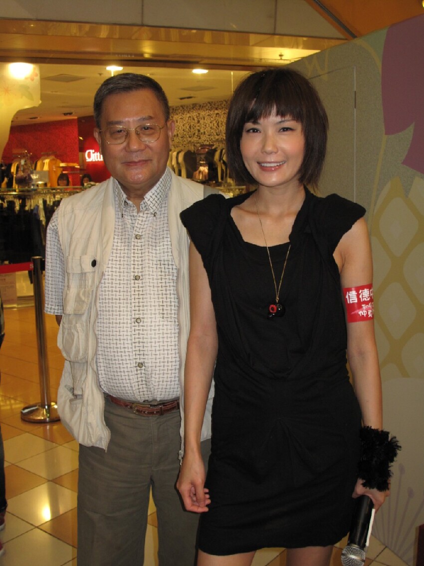 香港女星近況曝光，曾交往對象超過30位，如今已經50歲沒人敢追求