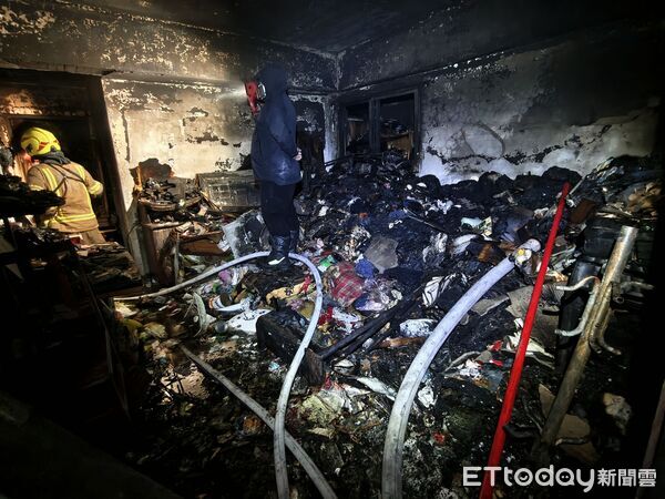 快訊／基隆惡火2死4傷！消防員為救人「摘下面罩殉職」　同仁淚曝「生前最後遺言」