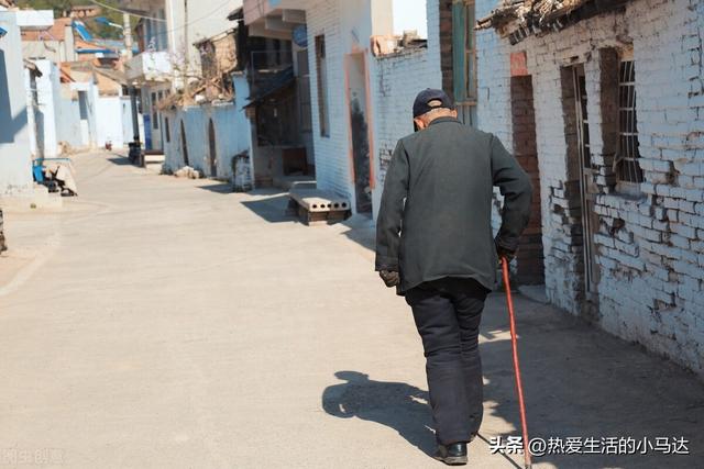 孫子放暑假我去小住兒子家！才住短短6天「被媳婦立下3條生活規矩」　我氣炸「做出一個狠心決定」