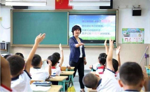 爸爸姓「房」！給女兒取名卻「受盡委屈」：上課舉手老師都不理我 　老師忙喊冤：不敢點她名