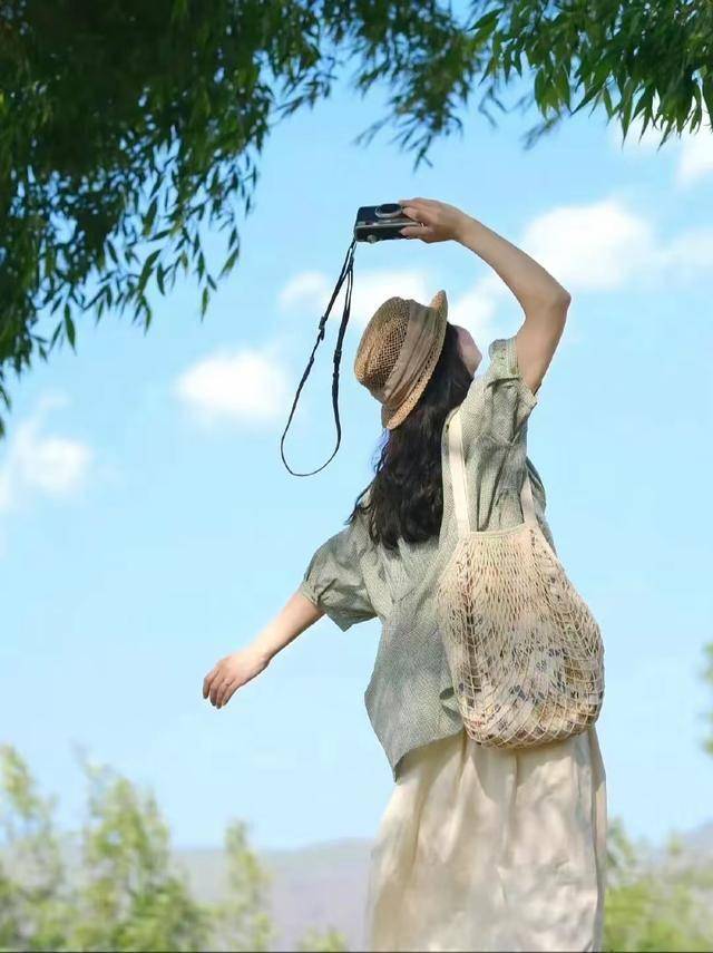 我每月給婆婆5000帶娃費,誰知她竟把我的母乳拿給小姑子的孩子喝