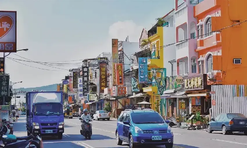 台灣最恐怖公路!32米一個紅燈,3分鐘的路得走1小時,台灣義林路成司機「噩夢」