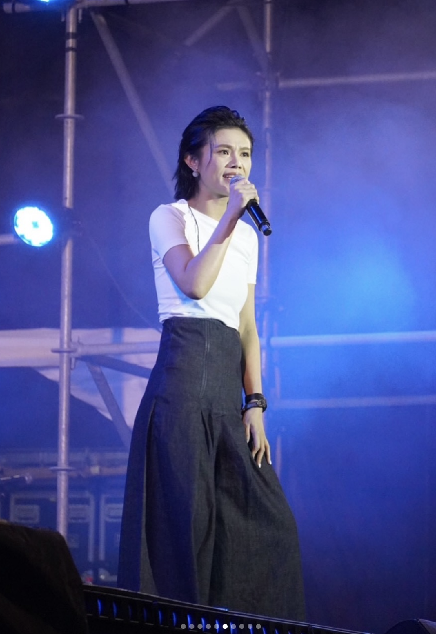 獨扛家計屢被傳婚變！NONO一審遭判2年　朱海君被拍「護花男牽手摟肩」身分曝光了