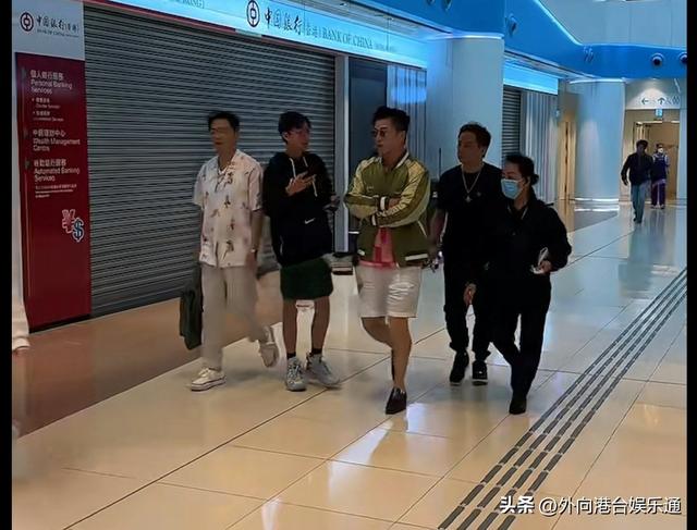 TVB視帝被批耍大牌？港媒：學生粉絲求合照遭無視