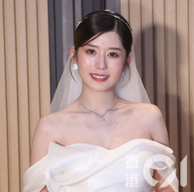 恭喜！TVB力捧小花發文宣布懷孕！與老公才結婚2個月！公公要求生6個