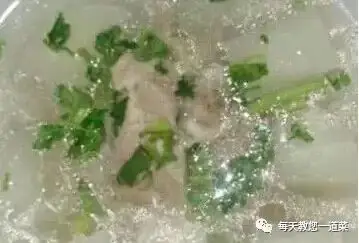 老師傅教：魚湯、排骨湯的做法竅門，太鮮太香了