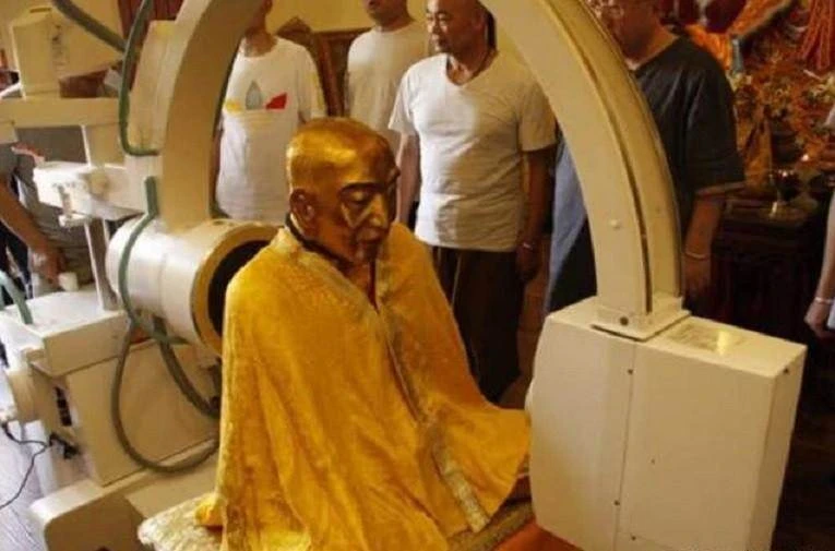 寺廟一具高僧屍體，保存上千年，專家用X光掃射得出驚人結論
