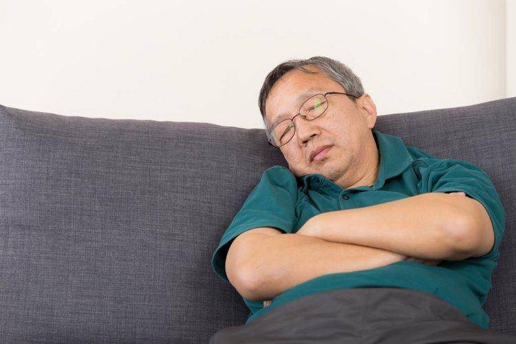 午睡可能影響壽命！醫生提醒：55歲以後，牢記午睡「三不要」
