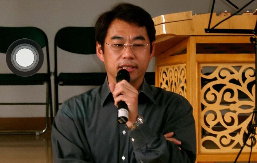 TVB前金牌綠葉將滿70歲，婚內出軌女下屬，轉行賣保險年入百萬