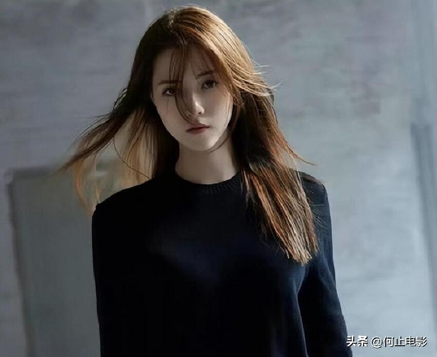 曾是周董J女郎！妖豔女星「曾纏上房祖名」遭成龍盯上，如今「勾搭富二代」黑歷史曝光