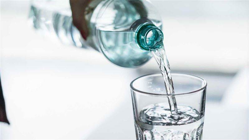 水能催財！觀音誕在家裡「這4個地方」放一杯水，財運「暴漲100倍」太靈驗了！