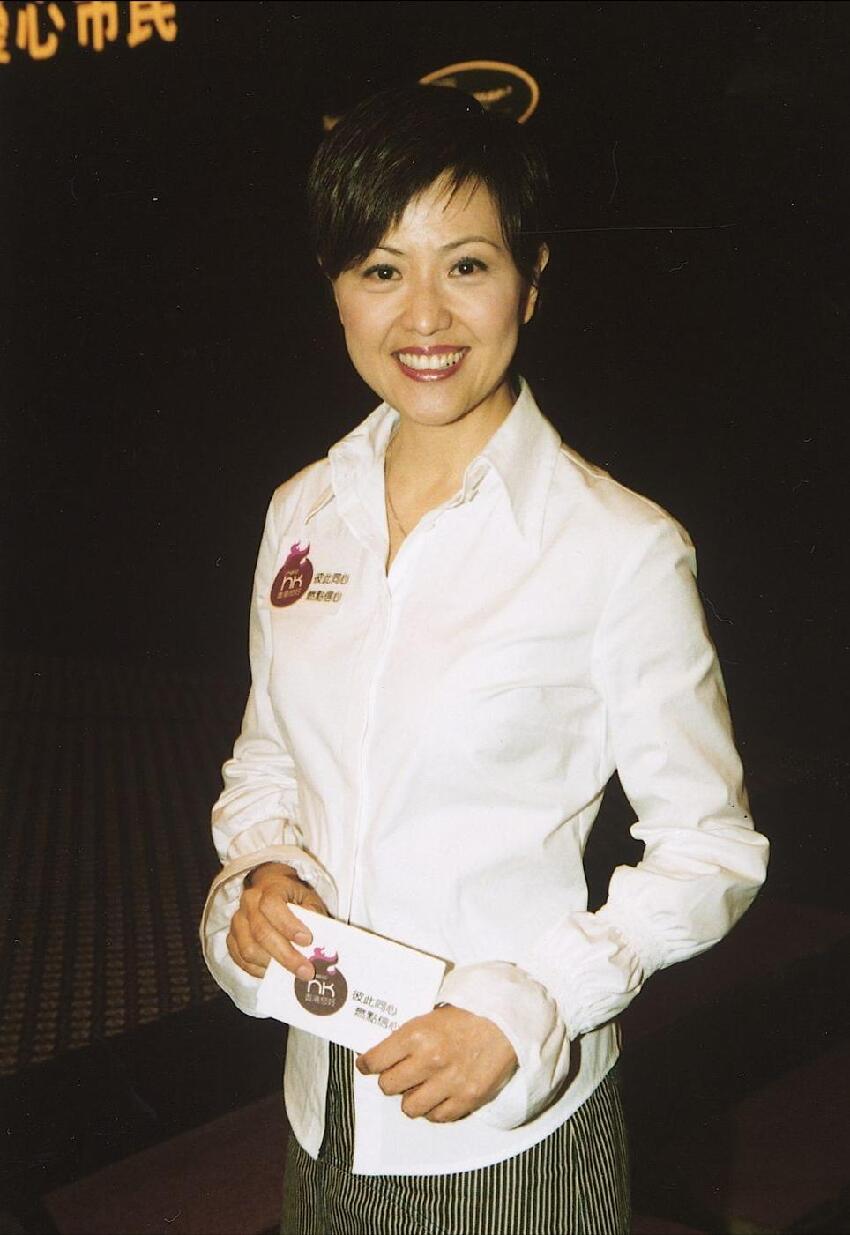 前TVB花旦近況曝光，丈夫剃度出家選擇離婚，曾極力挽留仍攔不住