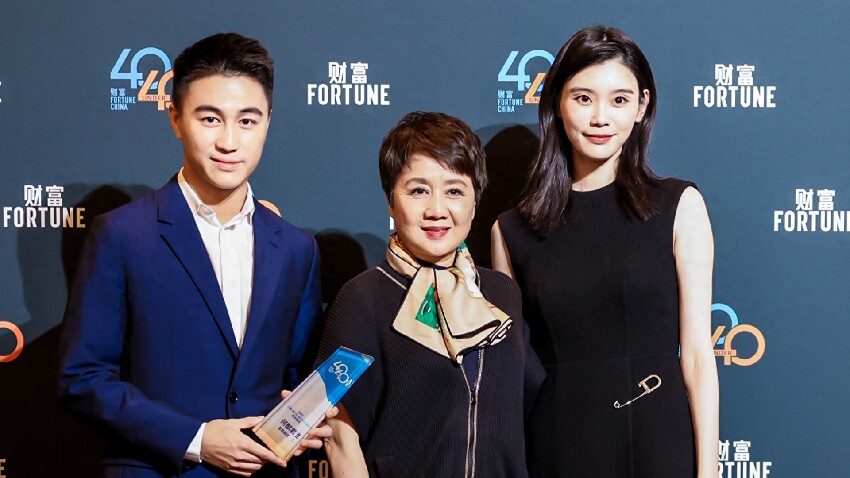 四太奚夢瑤砸1.68億買豪宅,結婚7年首置業,婆媳狂買3套刷新房價