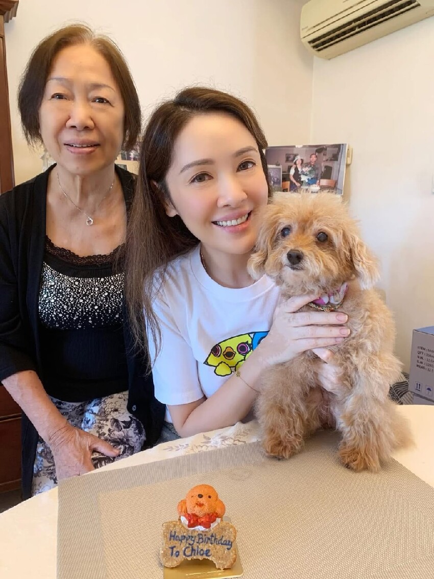 前港姐冠軍近況曝光,經歷多段戀愛都沒結果,51歲至今還沒結婚
