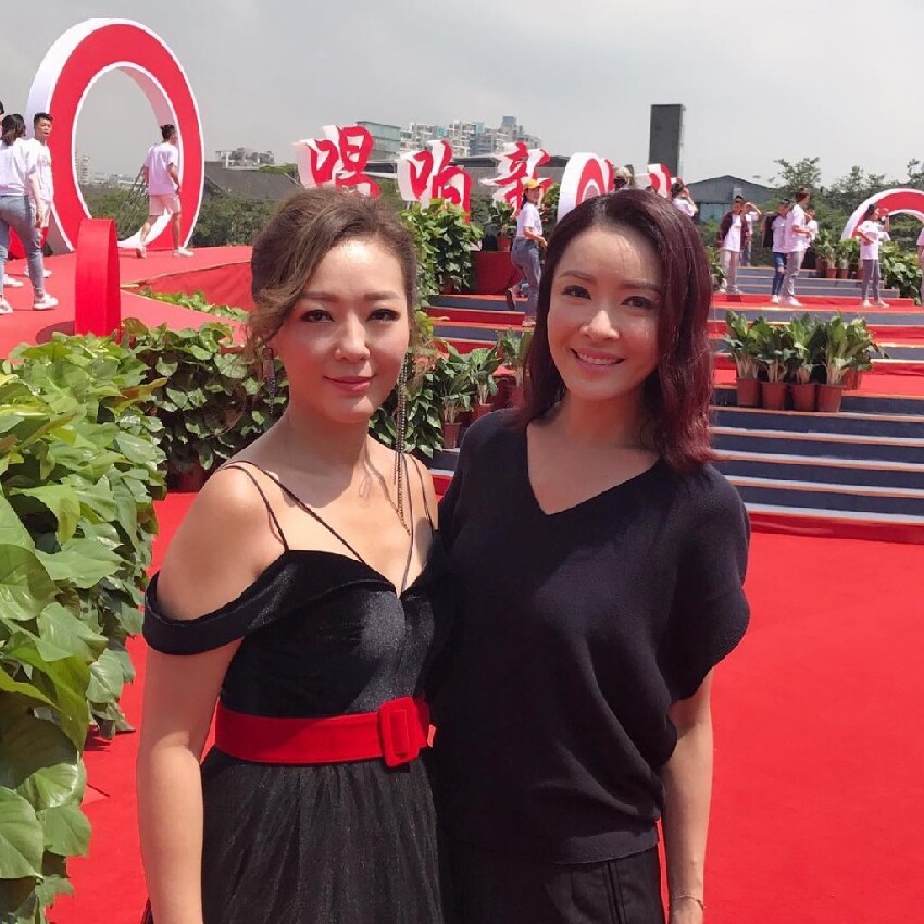 前港姐冠軍近況曝光,經歷多段戀愛都沒結果,51歲至今還沒結婚