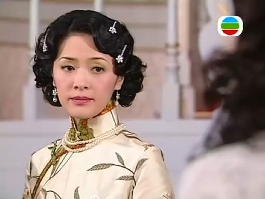 前港姐冠軍近況曝光,經歷多段戀愛都沒結果,51歲至今還沒結婚