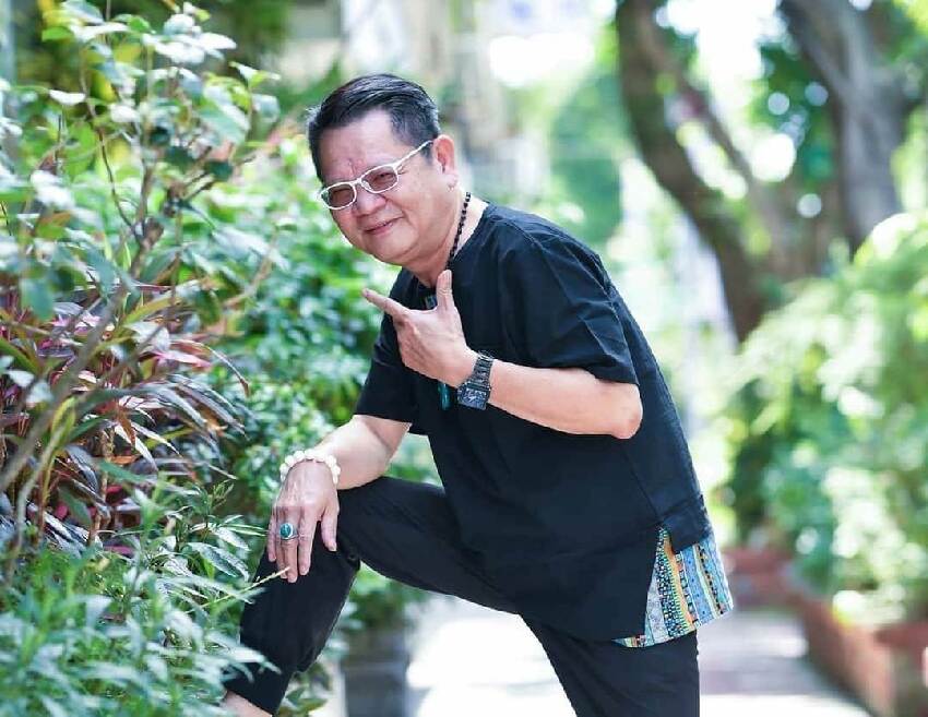 女兒才13歲！69歲鄭進一罹癌，老來得女尚年幼「做36次放療」豁達喊：「活到70歲也夠了！」