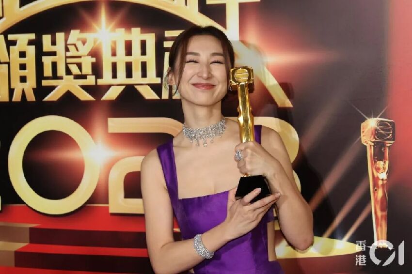 37歲TVB花旦終獲獎項肯定，商演工作接不停：感受到眾望所歸的感覺