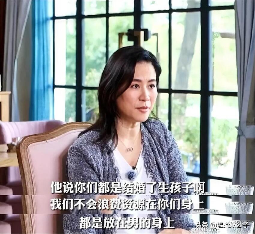 55歲港星宣萱自曝：放棄結婚，29歲最後一晚哭一天，黃金時代過去