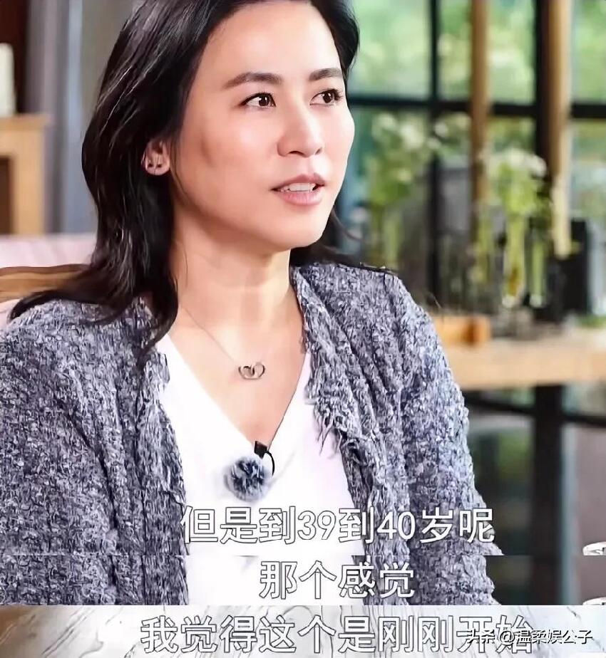 55歲港星宣萱自曝：放棄結婚，29歲最後一晚哭一天，黃金時代過去