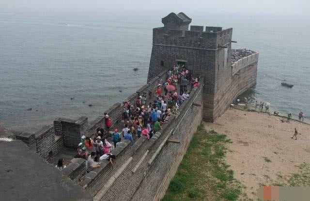 為什麼長城的盡頭在大海里？老外看后大呼：中國古人太聰明了