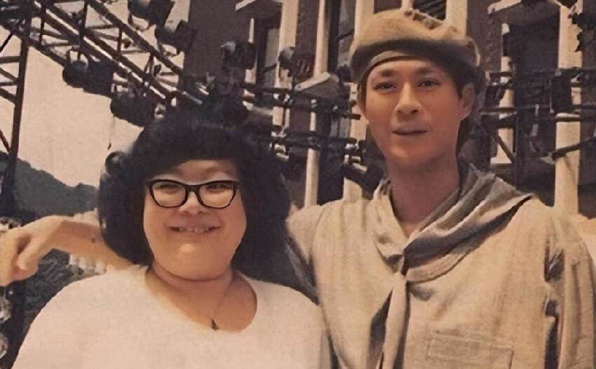 目睹爸媽破碎婚姻！39歲星二代「獲2億遺產」卻不要了，鬆口「最大遺憾」再多錢也沒用