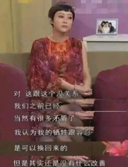 她怒罵曾志偉只會拍三級的導演，網友：當年你一脫而紅呢？