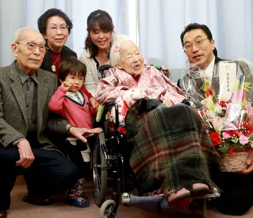 她是吉尼斯認定全球最長壽老人，活了117歲跨越3個世紀，當被問長壽秘訣，只說了4個字！