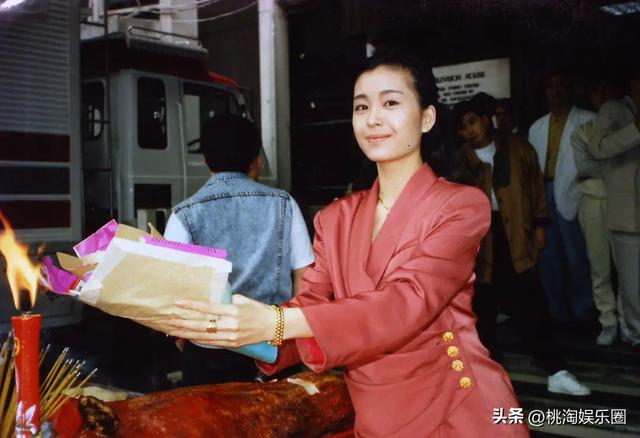 拍戲時被男星伸手進褲子，香港女星忍了多年終於公開真相