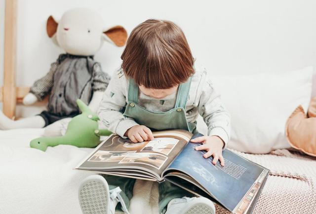 誰帶大的孩子更聰明?研究表明:這個人帶娃,娃大腦聰明、情商高