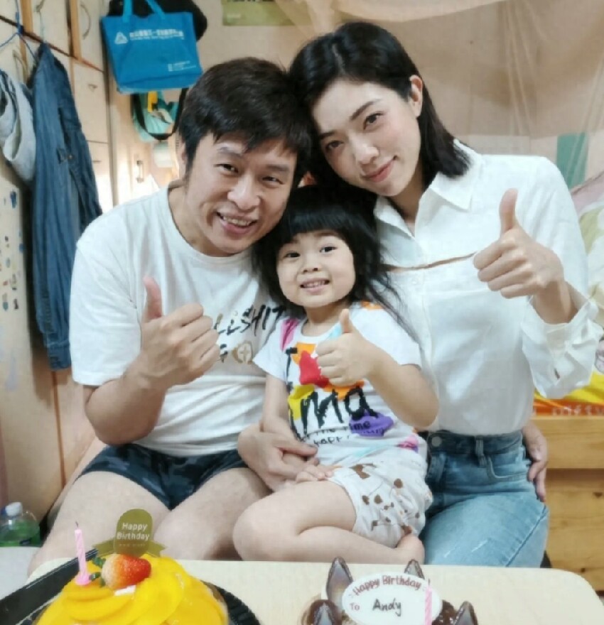 又一位香港女星宣布離婚，和丈夫結束九年婚姻關係，共同撫養女兒