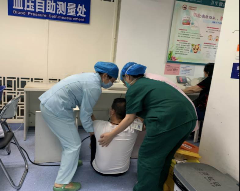 父親搶救3天未婚妻不聞不問！葬禮後打來一通電話...他果斷退婚