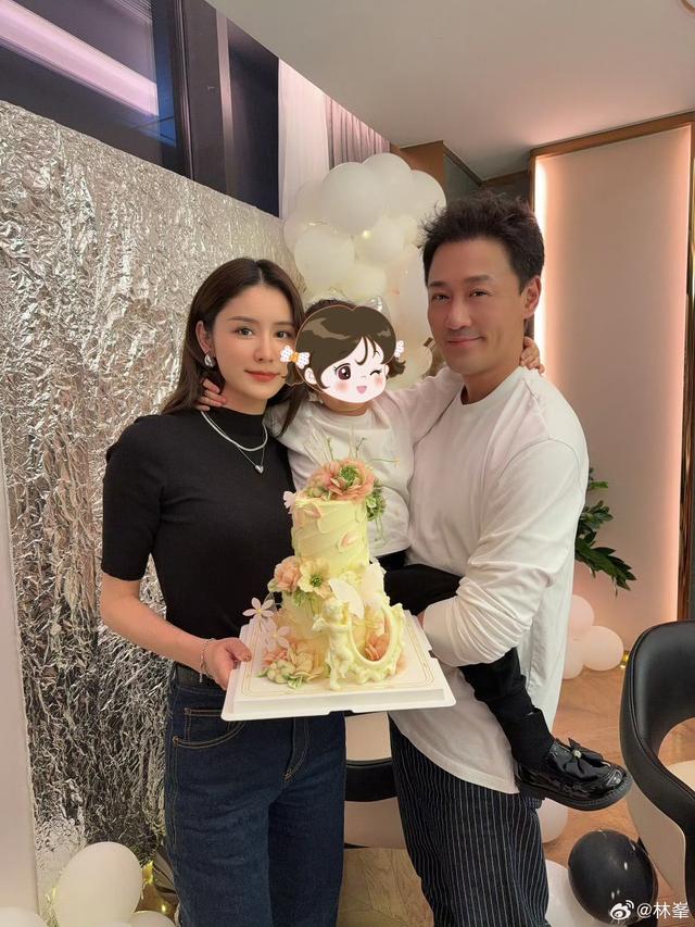 喜迎結婚五周年！林峯曬一家三口甜蜜合照，被指欠妻子一場婚禮