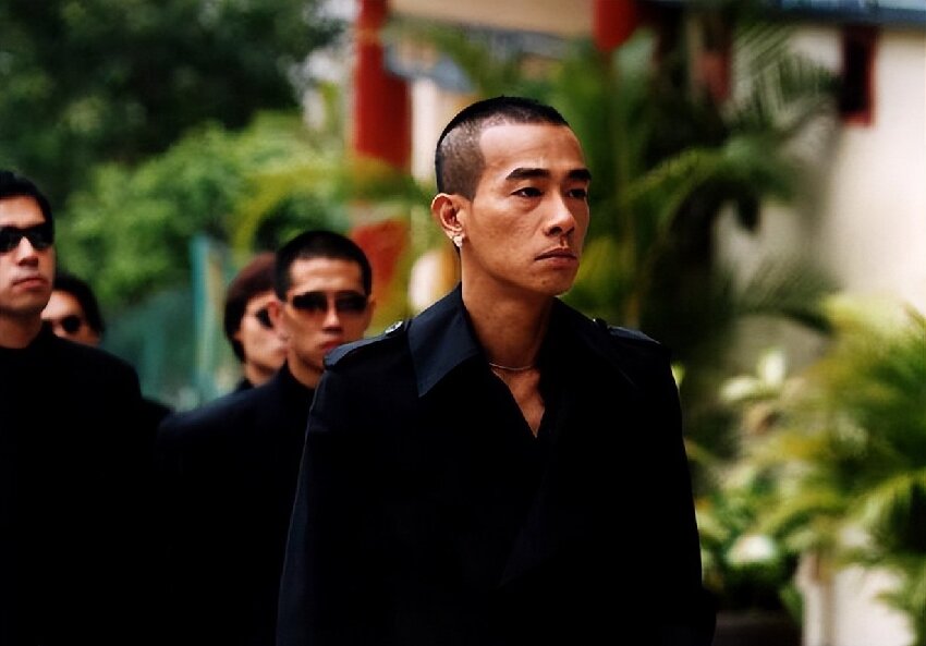 台灣知名女星自曝曾被陳小春在夜店搭訕，被遞紙條寫有酒店房號